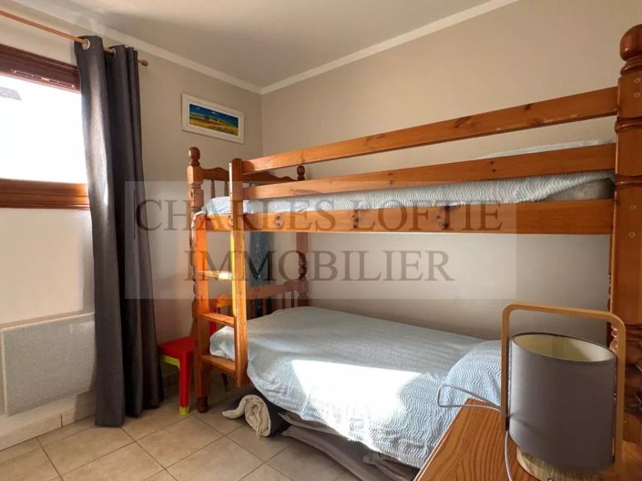 Image No.23-7 Bed House for sale