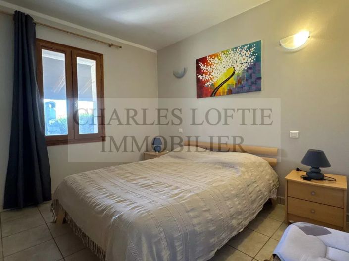 Image No.24-7 Bed House for sale