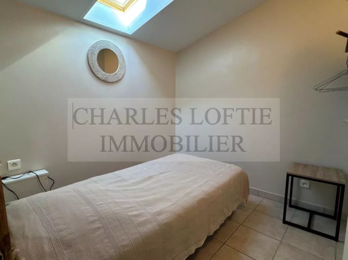 Image No.27-7 Bed House for sale