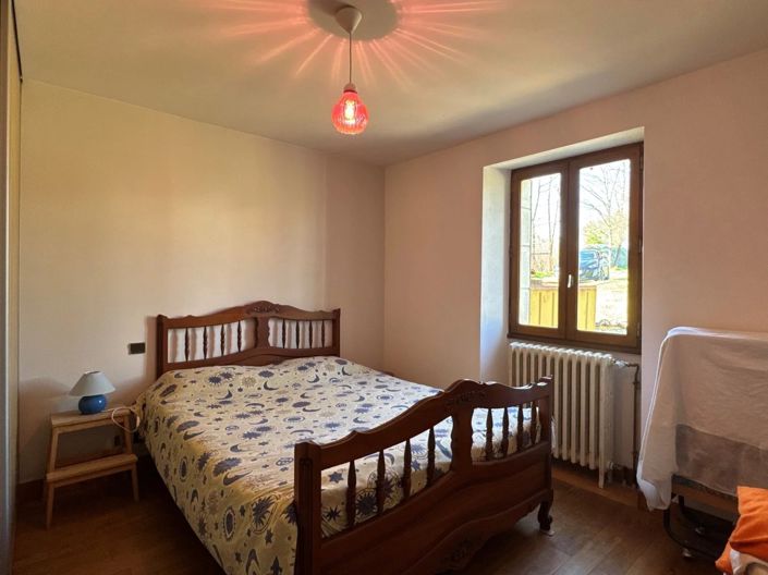 Image No.8-7 Bed House for sale