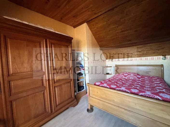 Image No.9-7 Bed House for sale