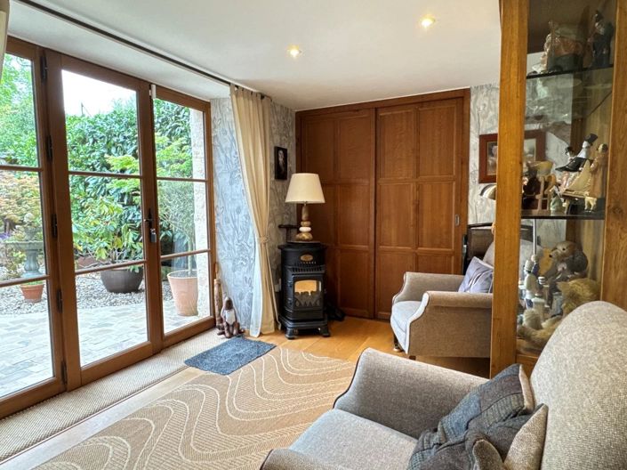 Image No.12-3 Bed House for sale