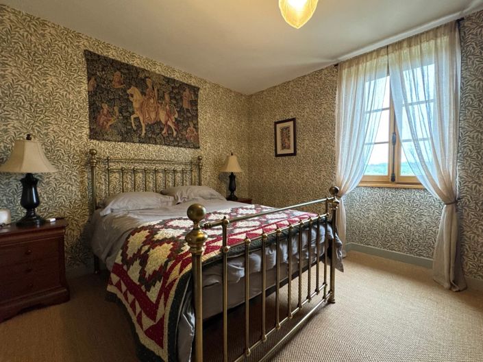 Image No.17-3 Bed House for sale