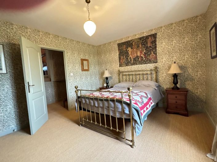 Image No.18-3 Bed House for sale