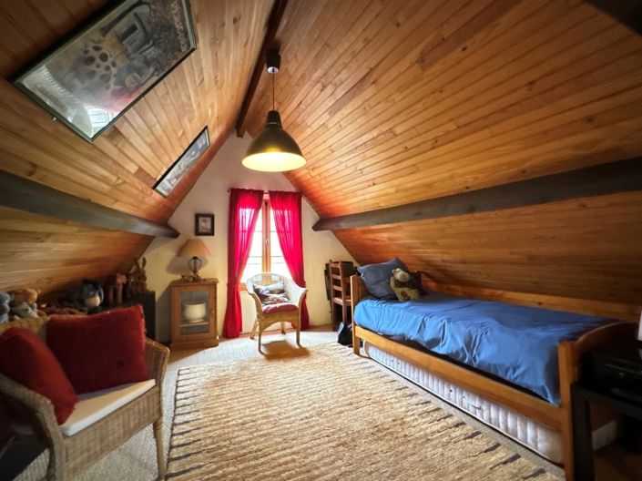 Image No.19-3 Bed House for sale