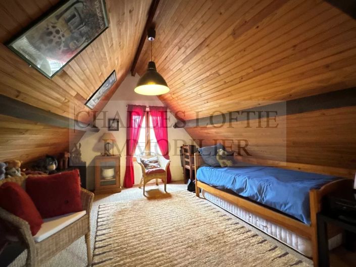 Image No.19-3 Bed House for sale