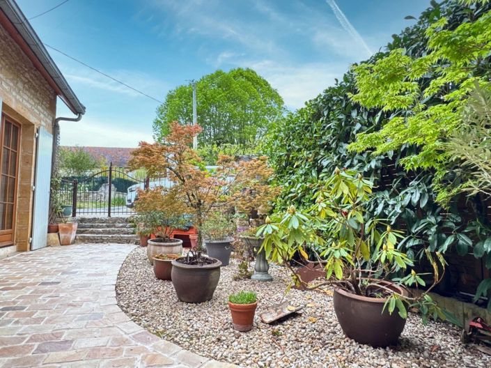 Image No.22-3 Bed House for sale