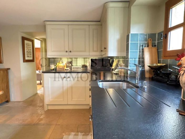Image No.7-3 Bed House for sale