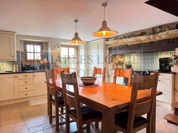 Image No.8-3 Bed House for sale