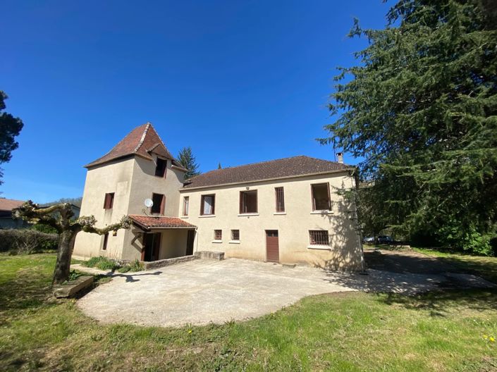 Image No.2-8 Bed House for sale