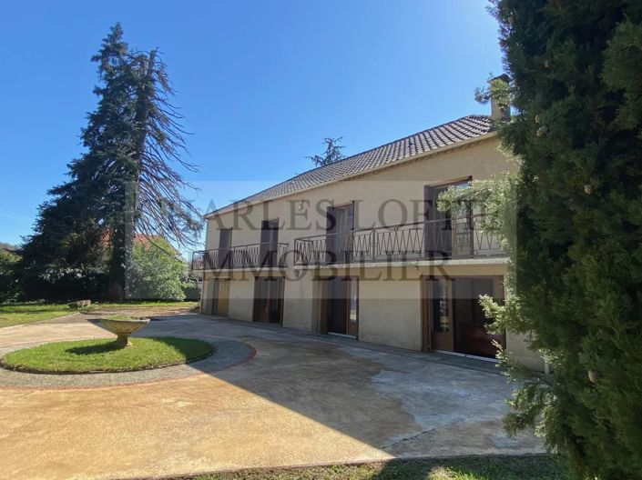 Image No.2-8 Bed House for sale