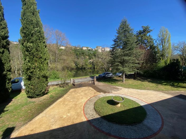 Image No.4-8 Bed House for sale