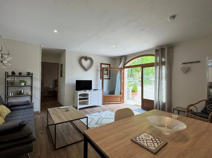 Image No.20-4 Bed House for sale