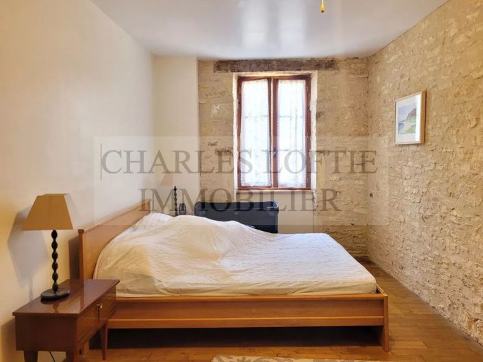 Image No.10-5 Bed House for sale