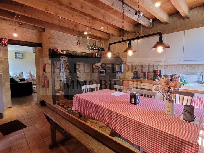 Image No.5-5 Bed House for sale