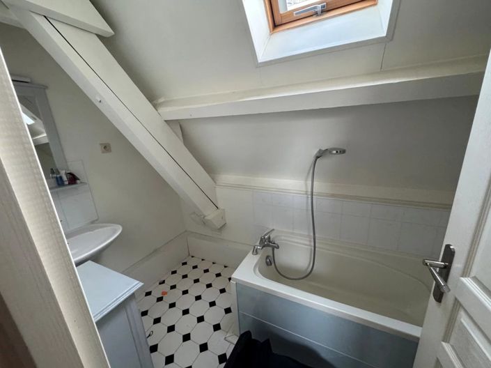 Image No.7-5 Bed House for sale