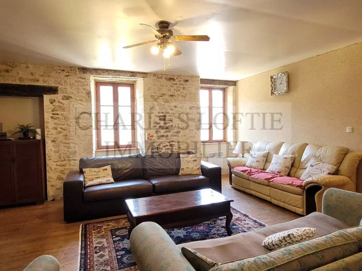 Image No.7-5 Bed House for sale