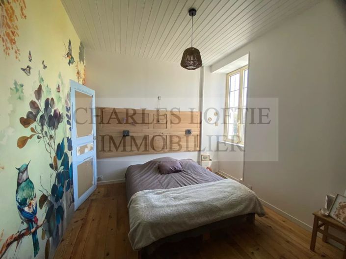 Image No.11-3 Bed House for sale