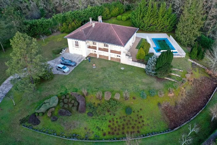 Image No.18-5 Bed House for sale