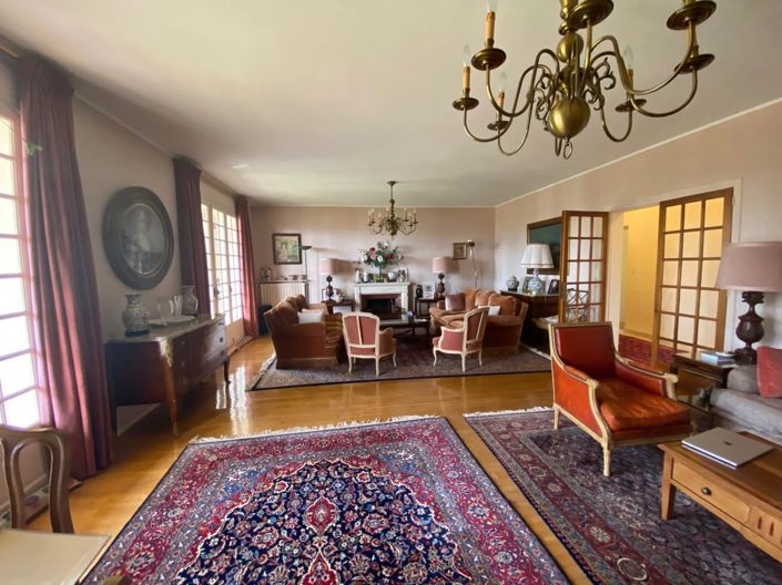 Image No.4-5 Bed House for sale