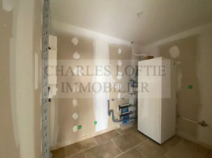 Image No.13-4 Bed House for sale