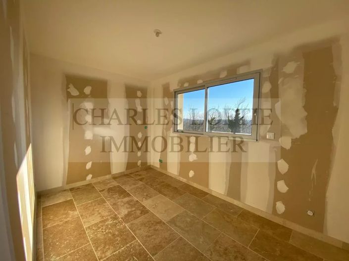 Image No.19-4 Bed House for sale