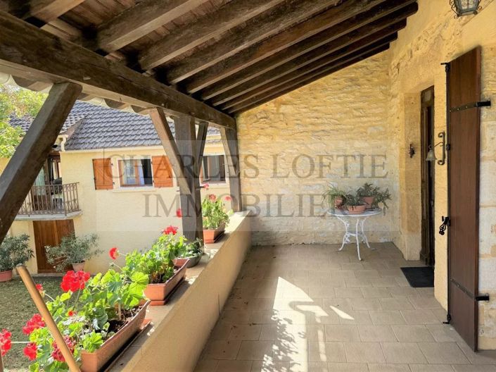 Image No.11-5 Bed House for sale