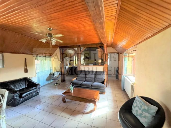 Image No.8-5 Bed House for sale
