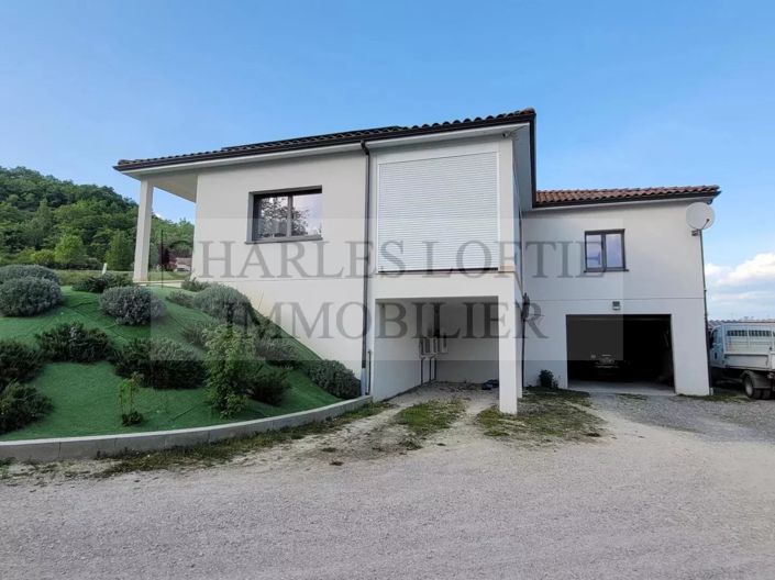 Image No.17-4 Bed House for sale
