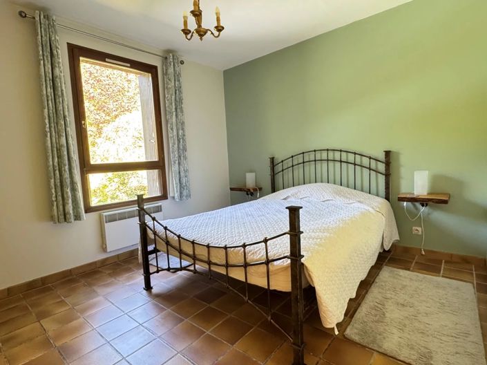 Image No.15-4 Bed House for sale