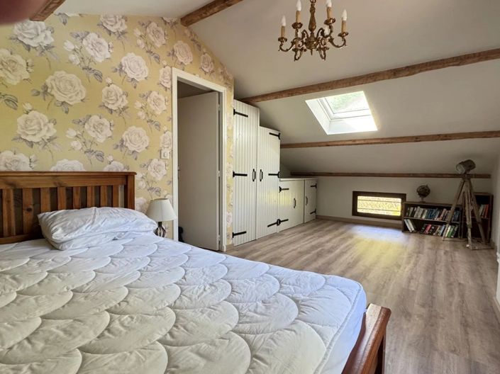 Image No.17-4 Bed House for sale