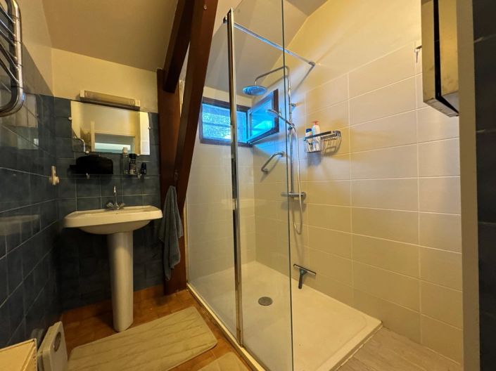 Image No.29-4 Bed House for sale