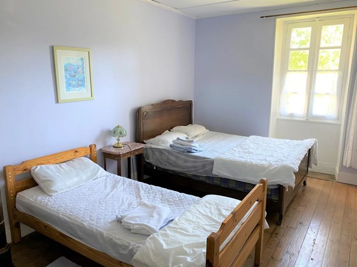 Image No.25-5 Bed House for sale
