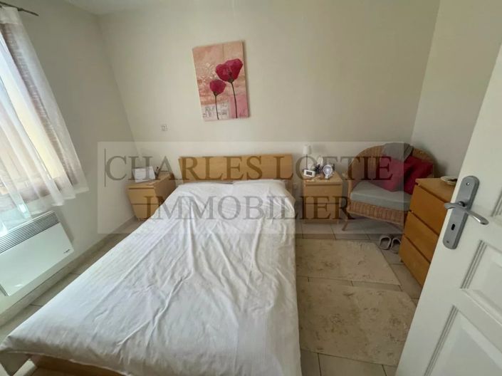Image No.10-3 Bed House for sale