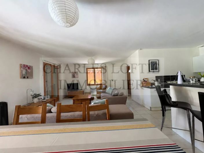 Image No.5-3 Bed House for sale