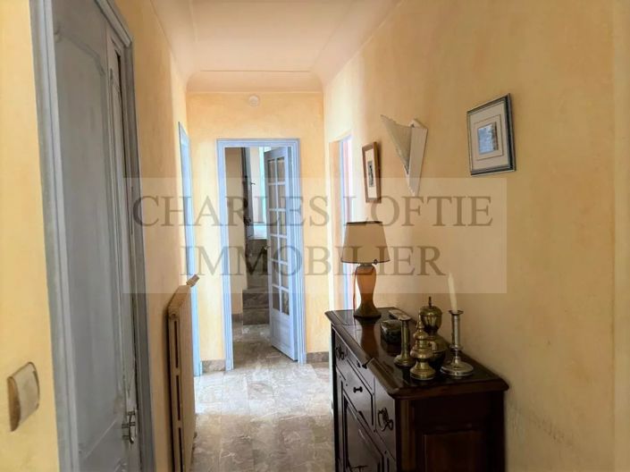 Image No.13-6 Bed House for sale