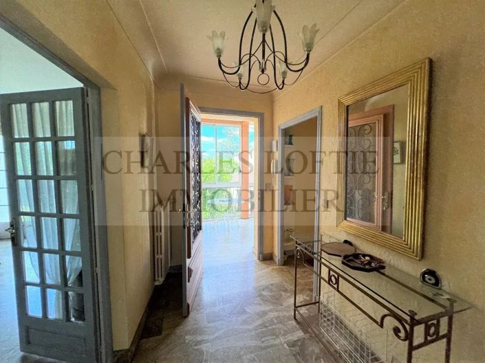 Image No.15-6 Bed House for sale