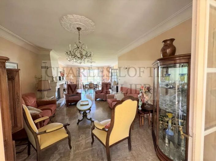 Image No.7-6 Bed House for sale