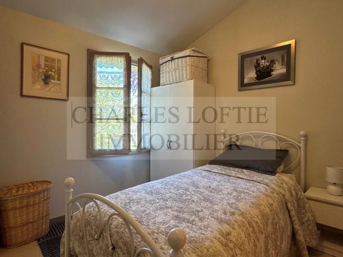 Image No.15-3 Bed House for sale