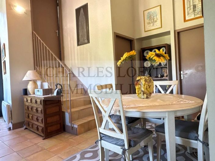 Image No.9-3 Bed House for sale