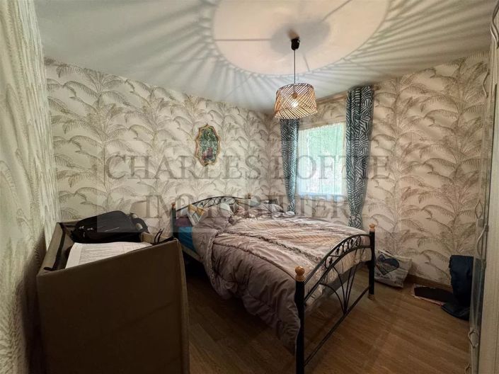 Image No.8-3 Bed House for sale