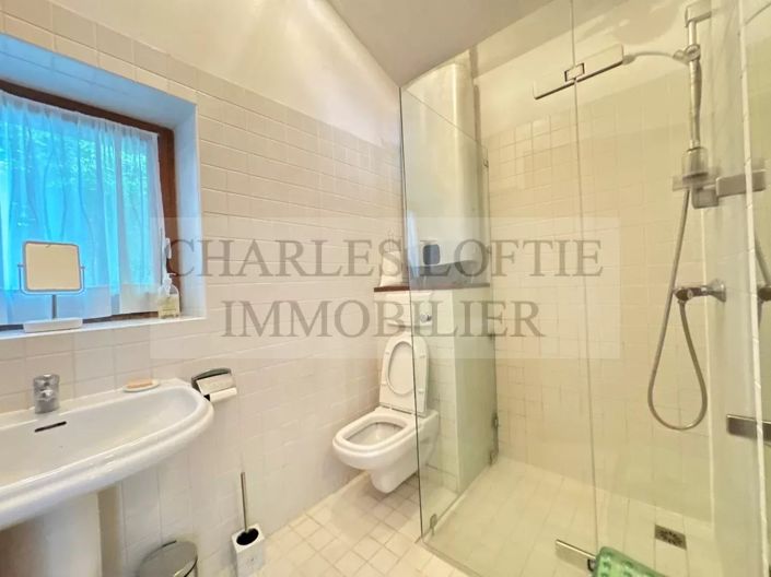Image No.27-4 Bed House for sale