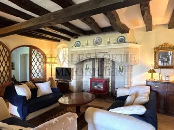 01775f88c3ebe85f18c1cb2f1ad7a7e0517fb65bc0144