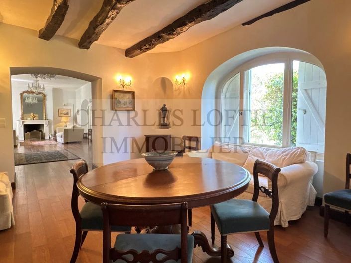 Image No.8-4 Bed House for sale