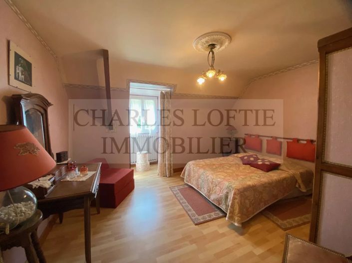 Image No.10-3 Bed House for sale