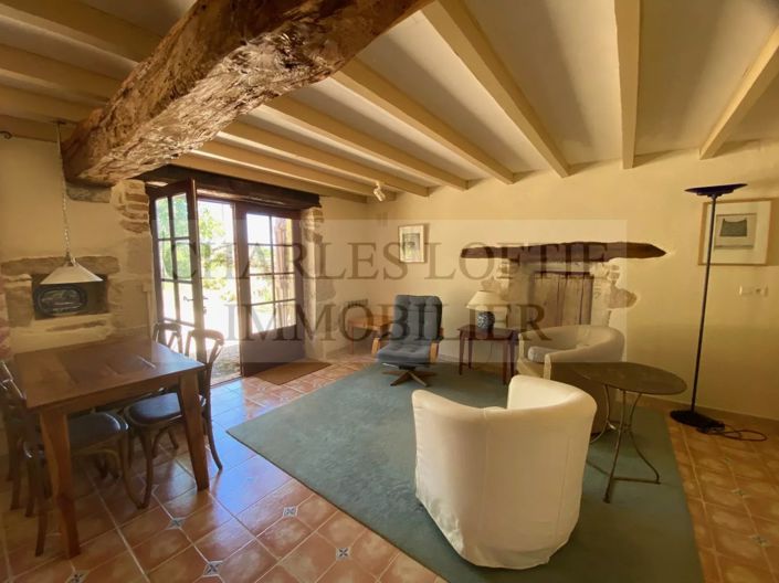 Image No.10-4 Bed House for sale