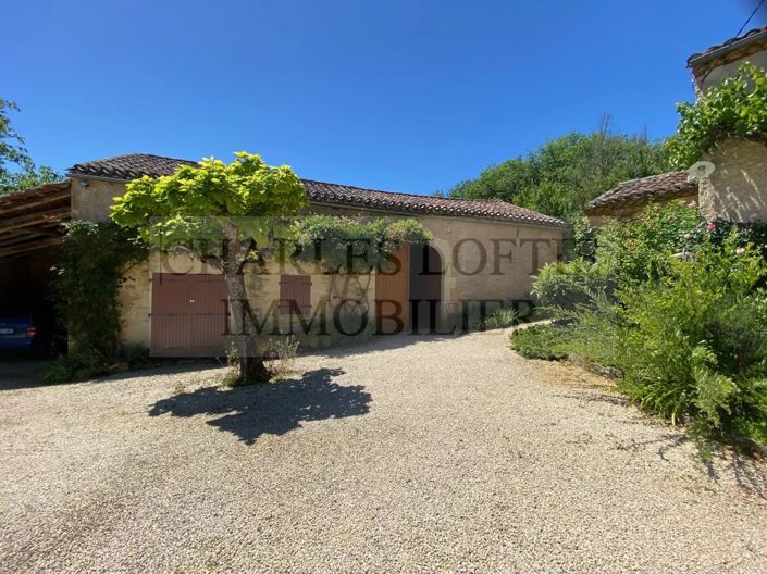 Image No.2-4 Bed House for sale