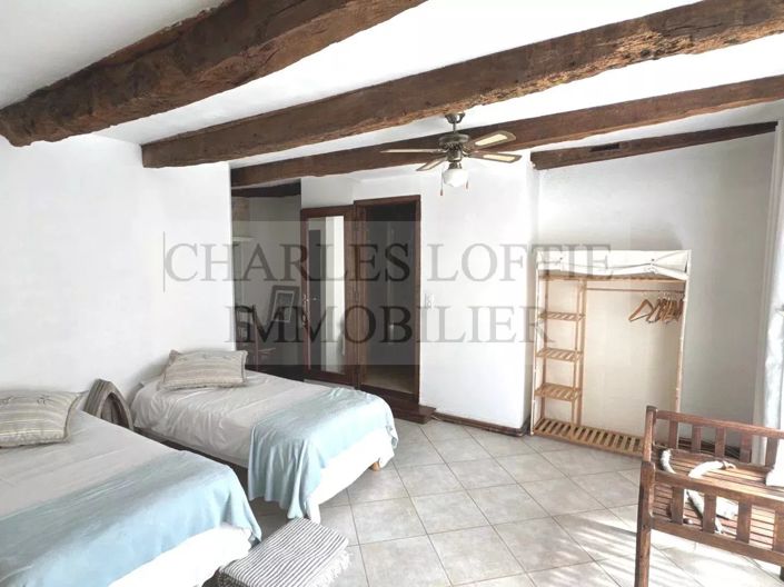 Image No.11-11 Bed House for sale