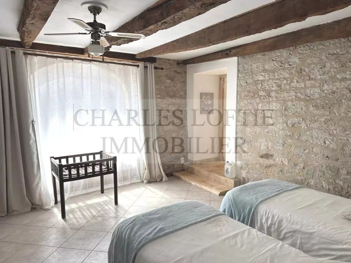 Image No.12-11 Bed House for sale