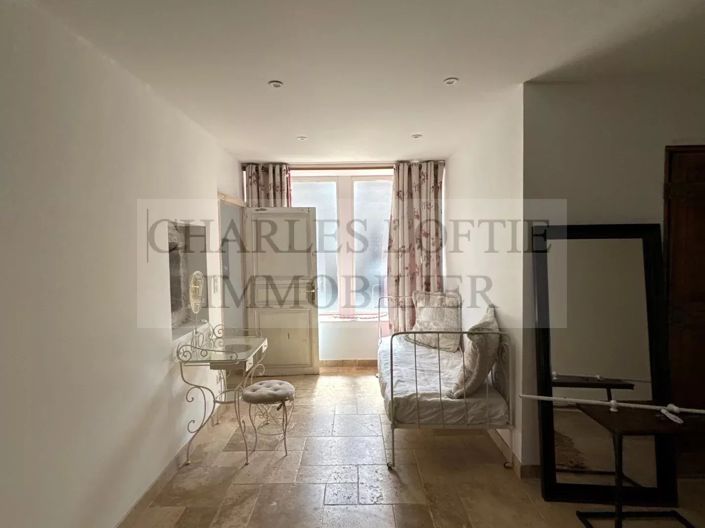 Image No.14-11 Bed House for sale